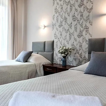 Hotel Na Uboczu Warschau