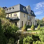 Otel 